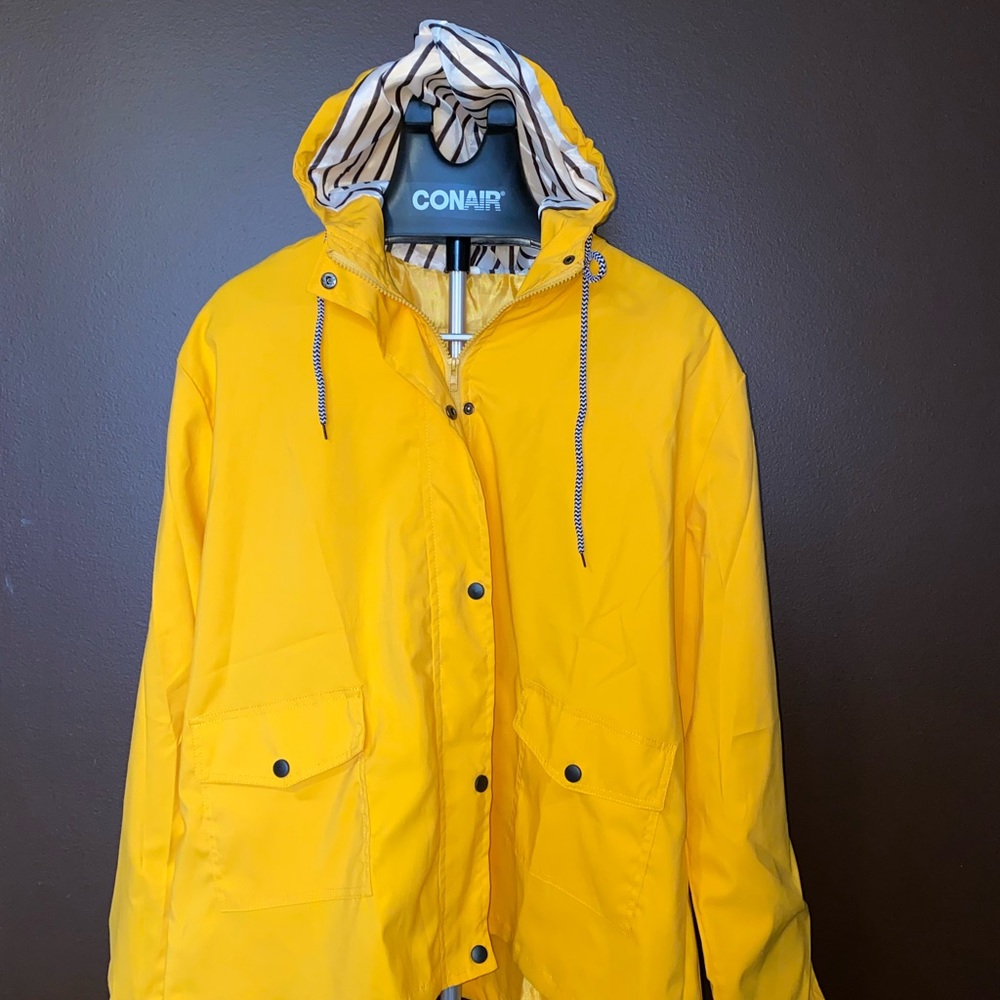 Yellow Spring/Rain Coat